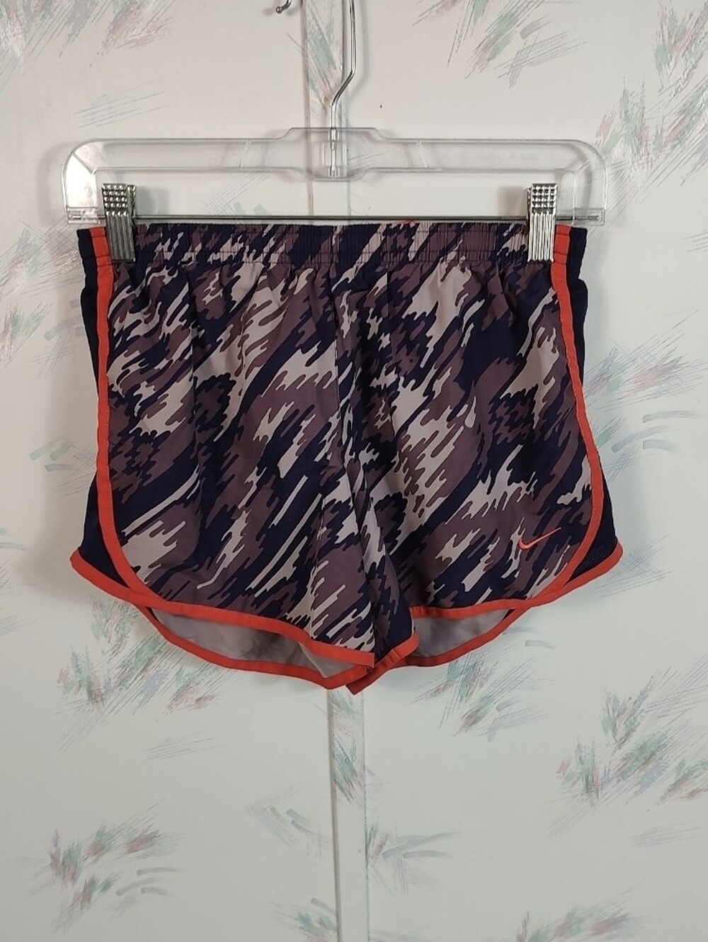 Nike Dri-Fit Purple Printed Running Shorts L
